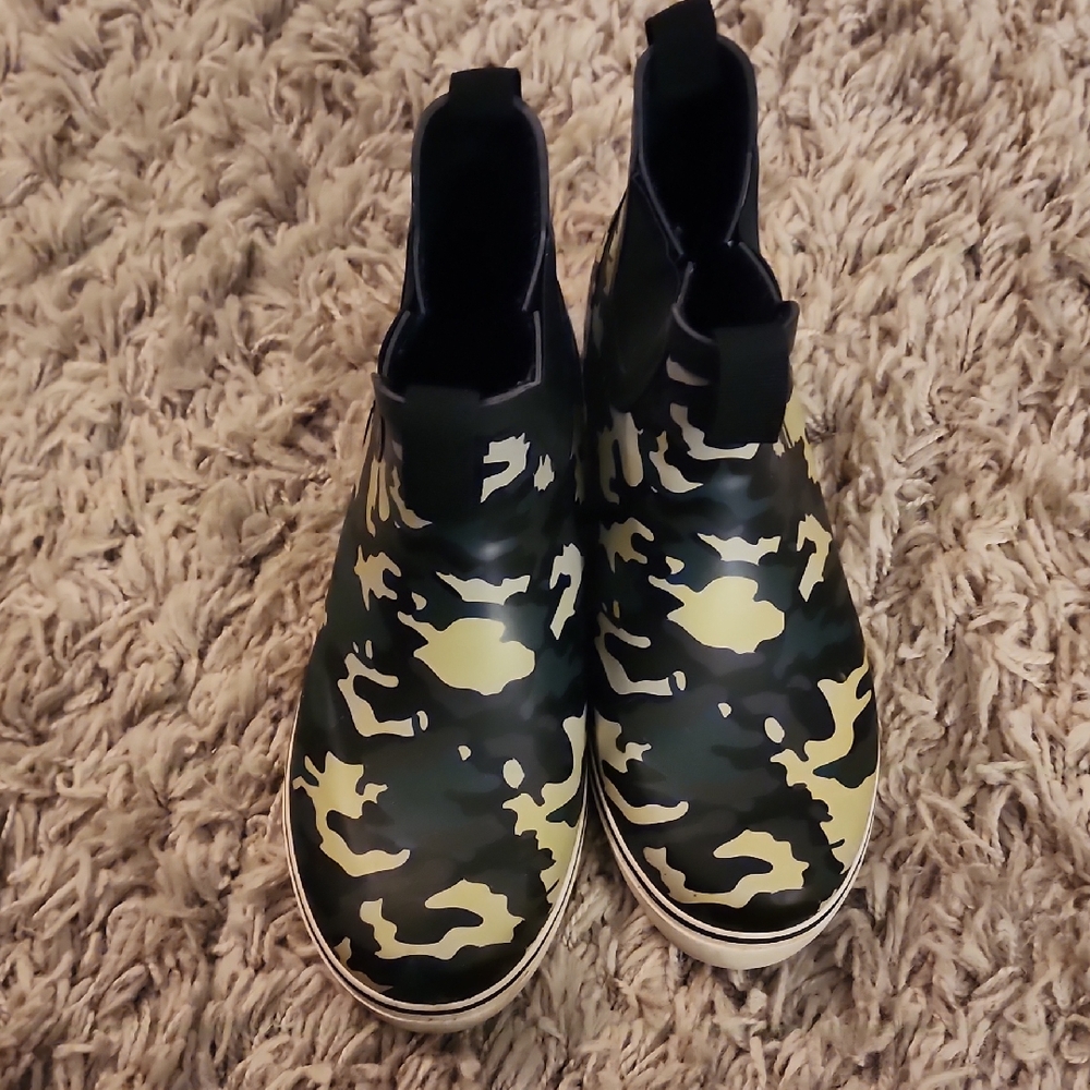 Mens Rain Boots